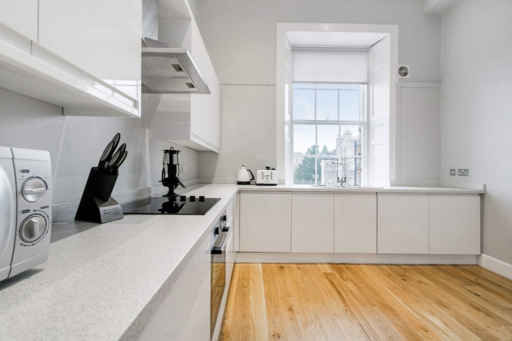 Property photo 3 of 8 Photo 3