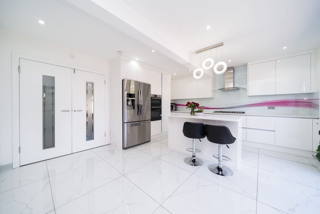 Property photo 1 of 18 Dsc09006