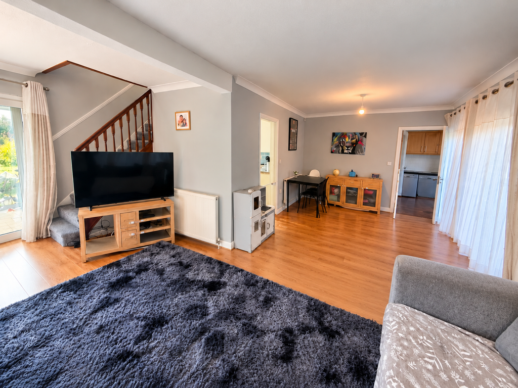 Property photo 3 of 18