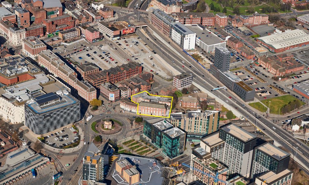 Property photo 1 of 7 35 Eastgate, Leeds, Ls2 7Re