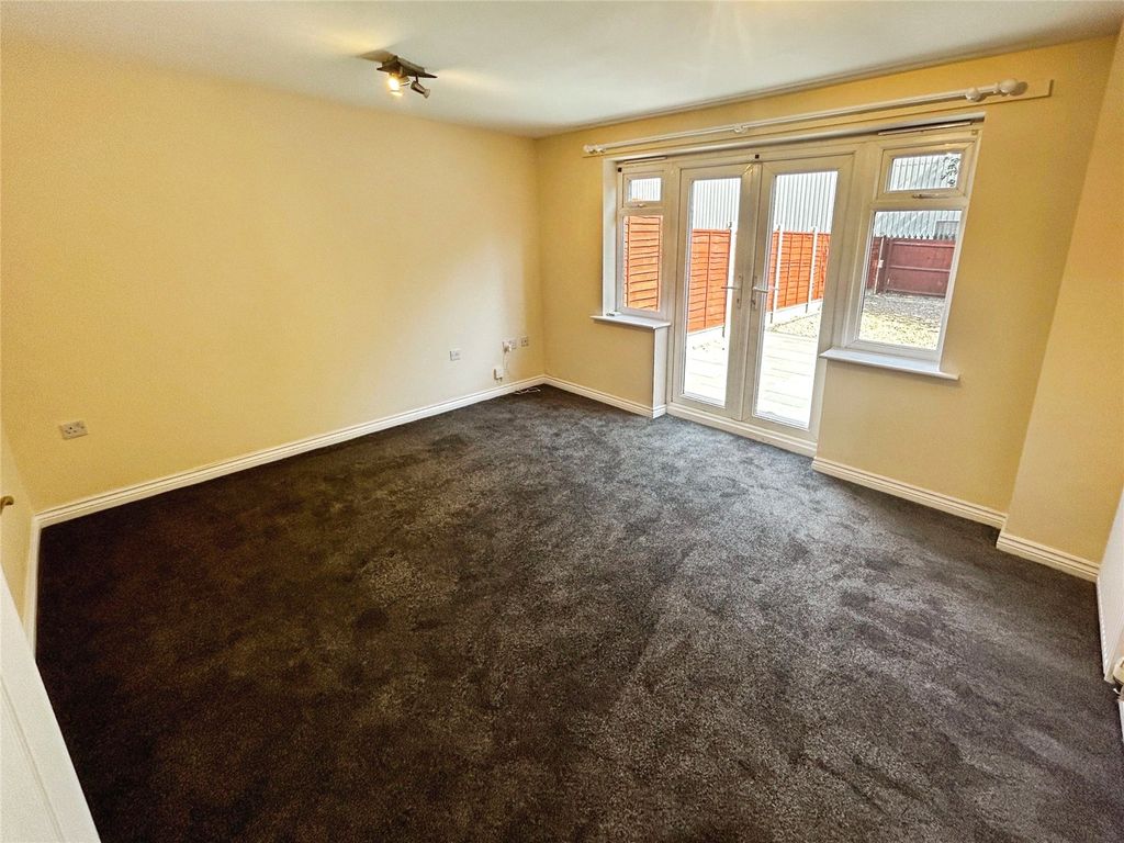 Property photo 3 of 11 Picture No. 06