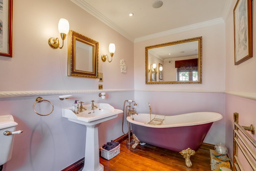 Additional image 17 of 6 bed detached house for saleMoormead Hill House, Offley Road, Hitchin SG5