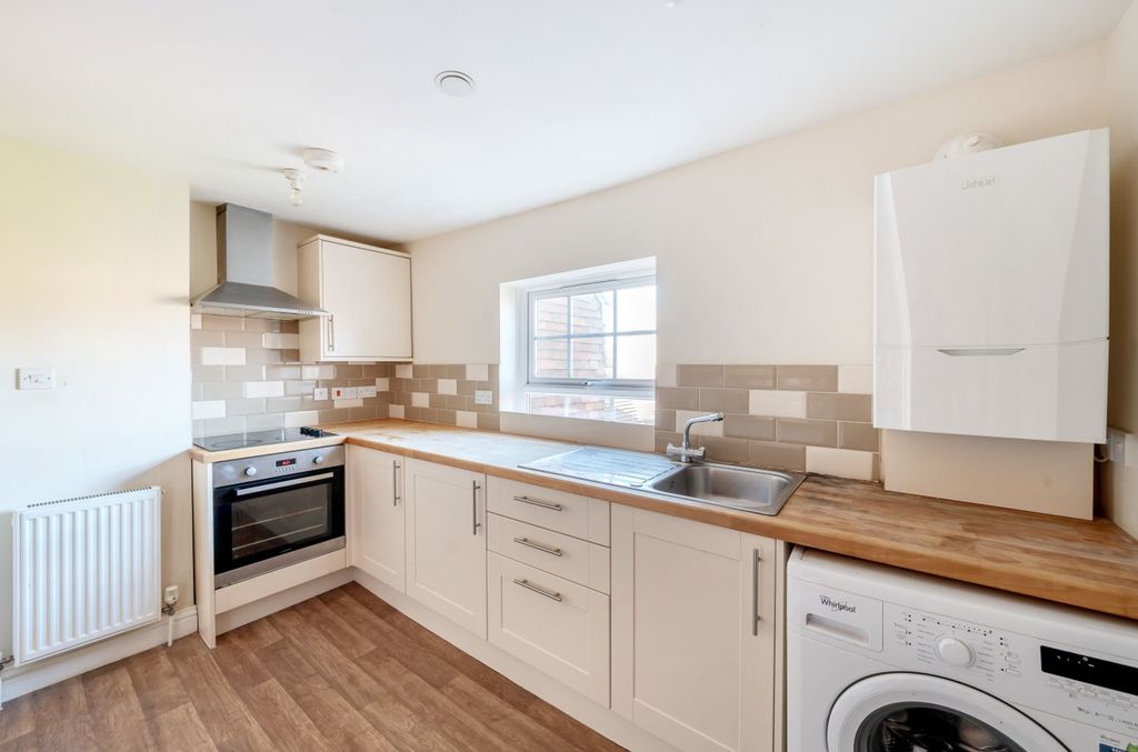 Property photo 2 of 5 Kitchen