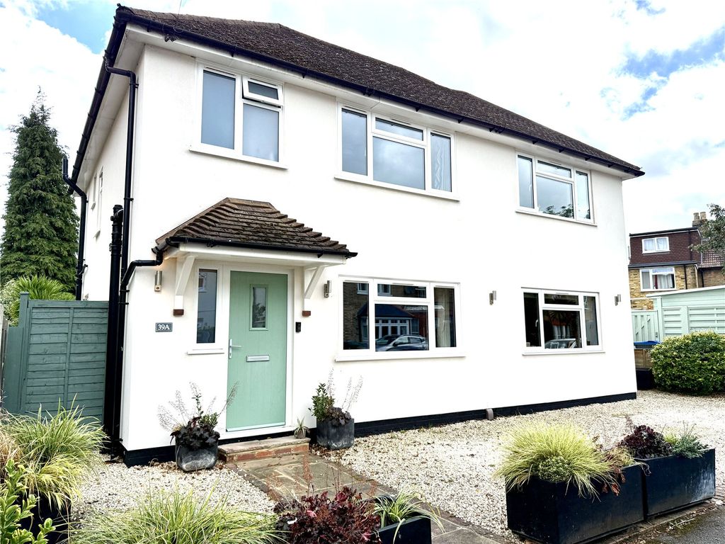 Property photo 1 of 17 Exterior