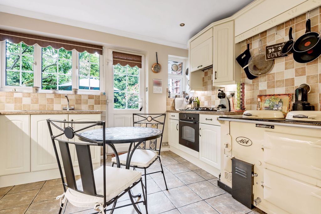 Property photo 2 of 19 Photo 20