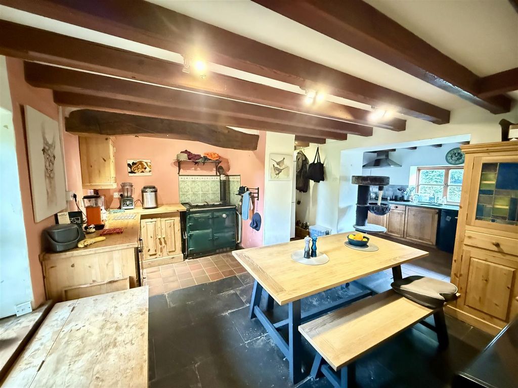 Property photo 3 of 67 Kitchen/Dining Area