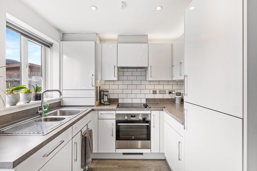 Property photo 3 of 15 Image11.Jpg