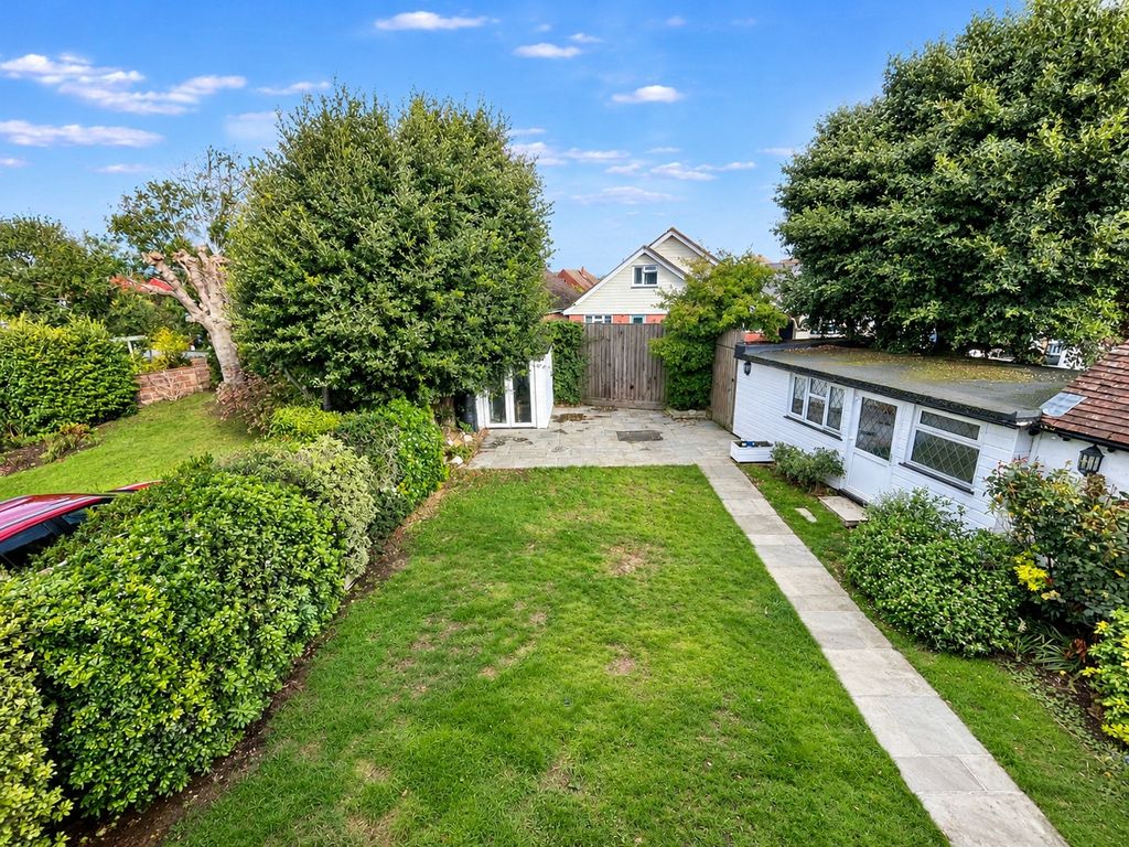 Property photo 2 of 16 Picture No. 36