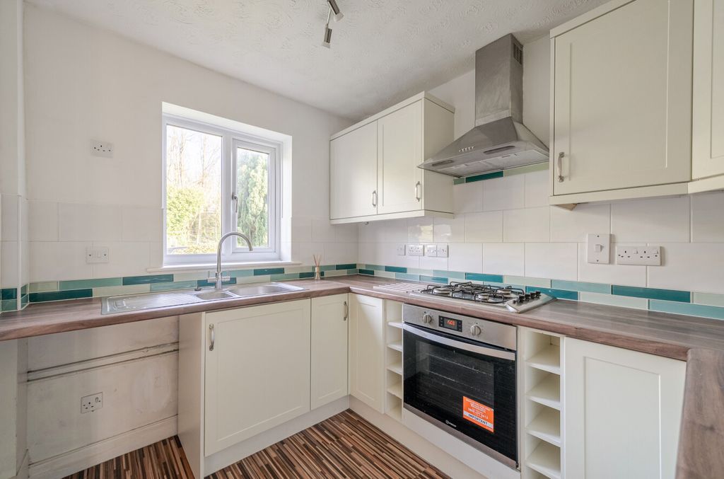 Property photo 3 of 20 1421353-11-699F17...