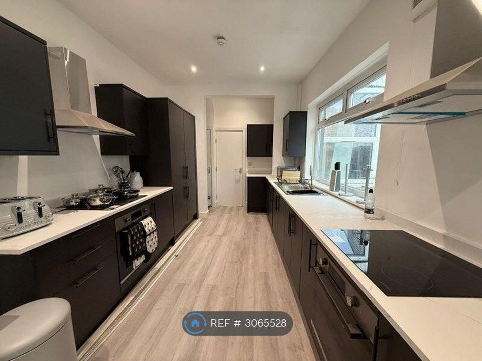 Property photo 1 of 4