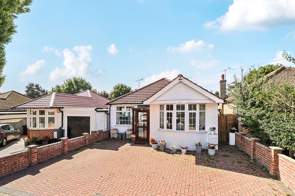 Property photo 1 of 19 1354372-1-68c2A3d...