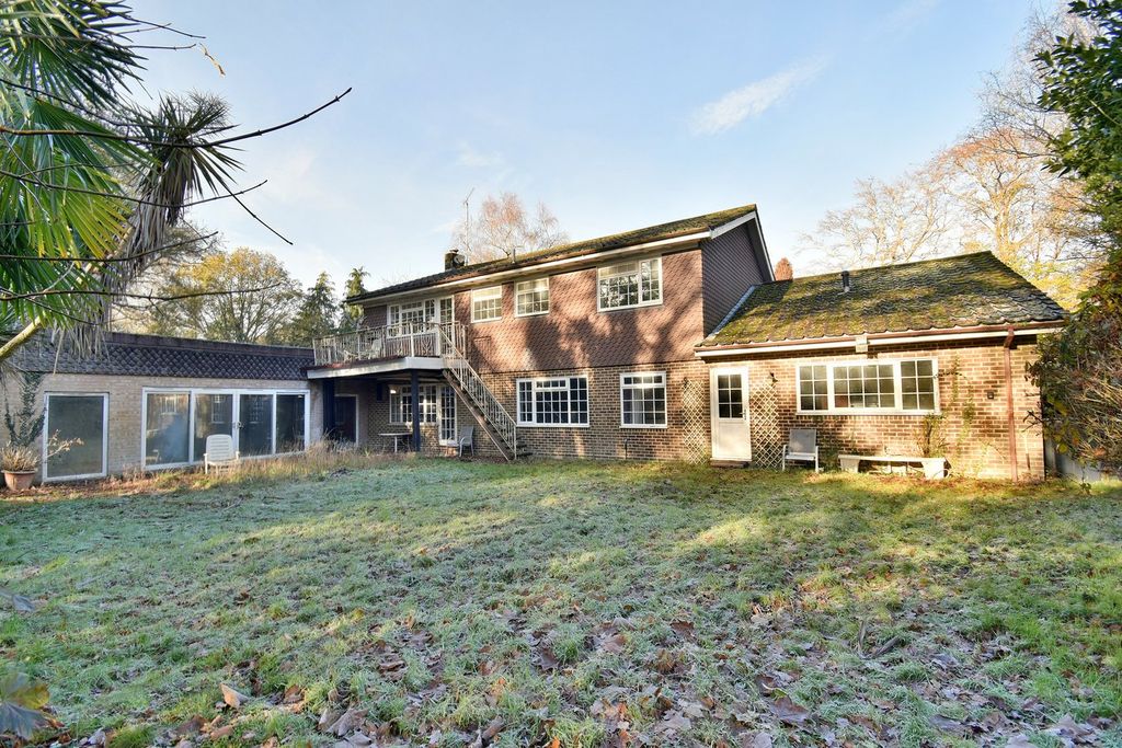 Property photo 3 of 41