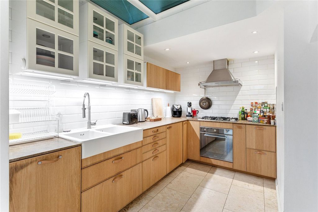 Property photo 3 of 16 Picture No. 05