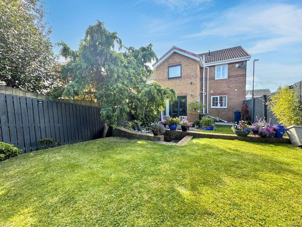 Property photo 1 of 23