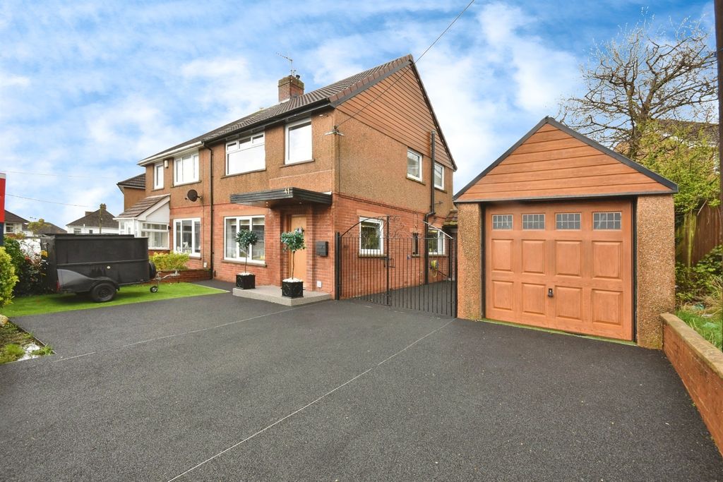 Property photo 1 of 22