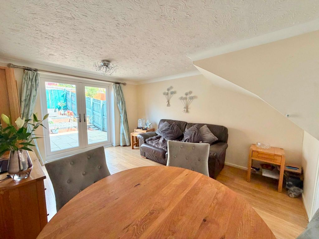 Property photo 3 of 25