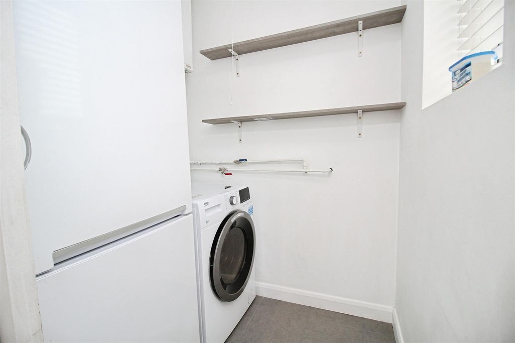 Property photo 3 of 14 Utility