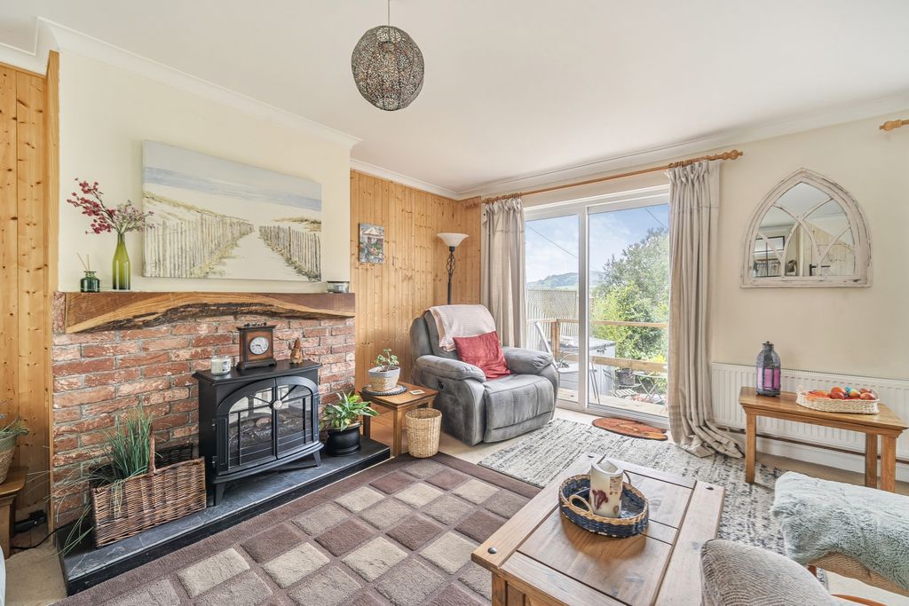 Property photo 3 of 18 1360660-22-68Ded8182d632