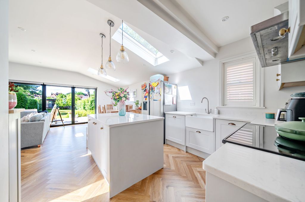 Property photo 3 of 35 1470258-22-6A21B4...