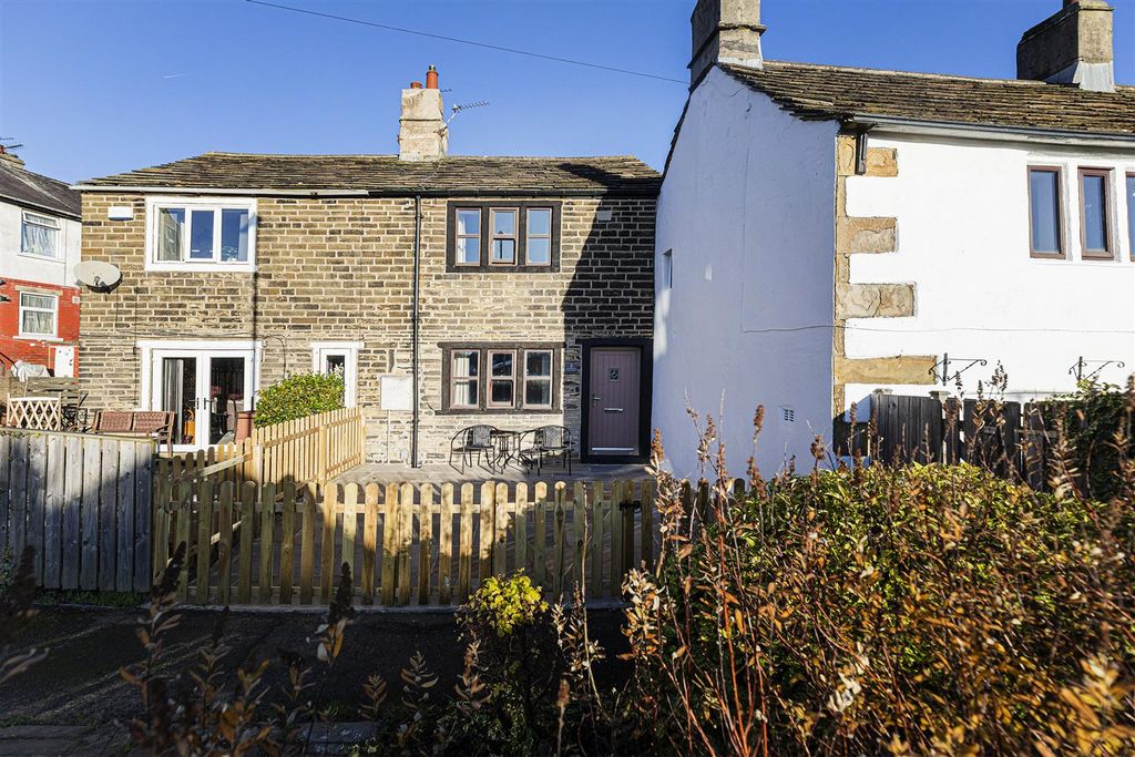 Property photo 1 of 23
