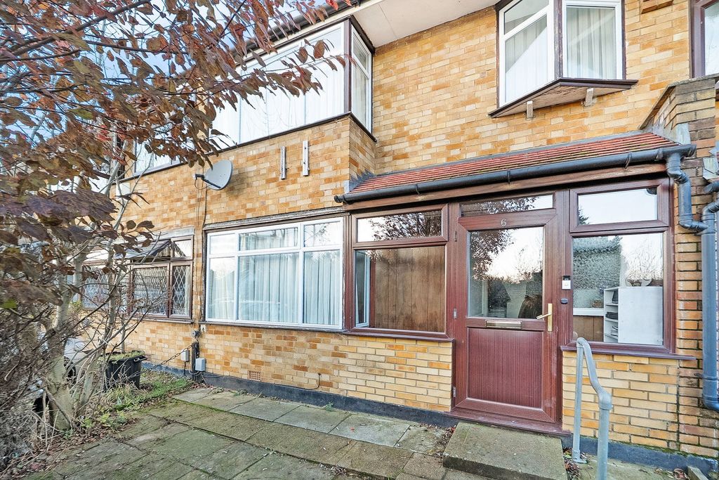 Property photo 1 of 20
