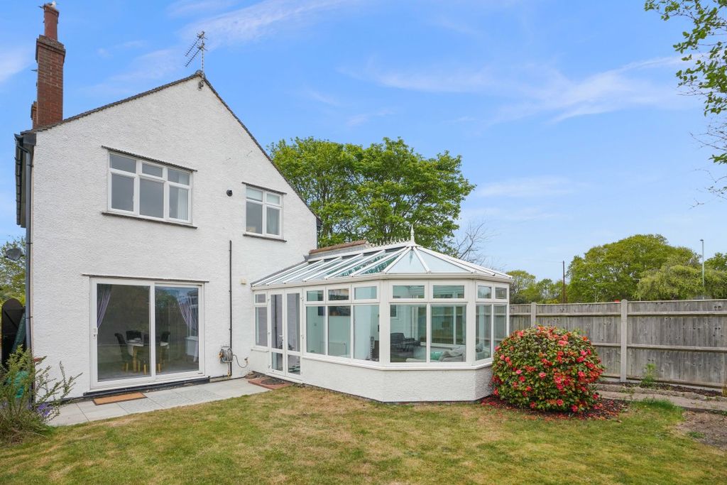 Property photo 3 of 22 Tdf02033