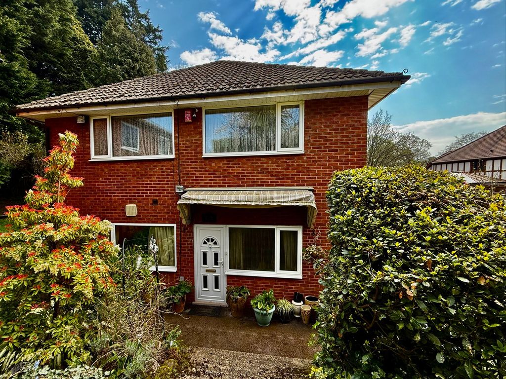 Property photo 2 of 27