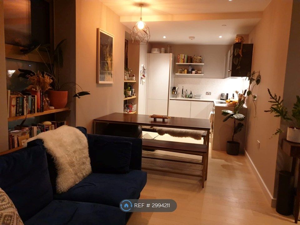 Property photo 3 of 23 Lounge/Kitchen