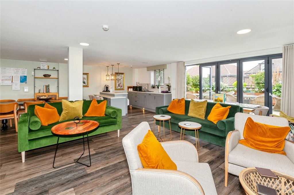 Property photo 3 of 23 Communal Lounge