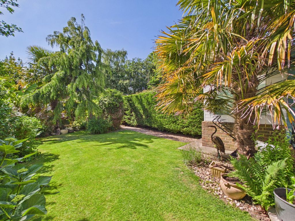 Property photo 2 of 22