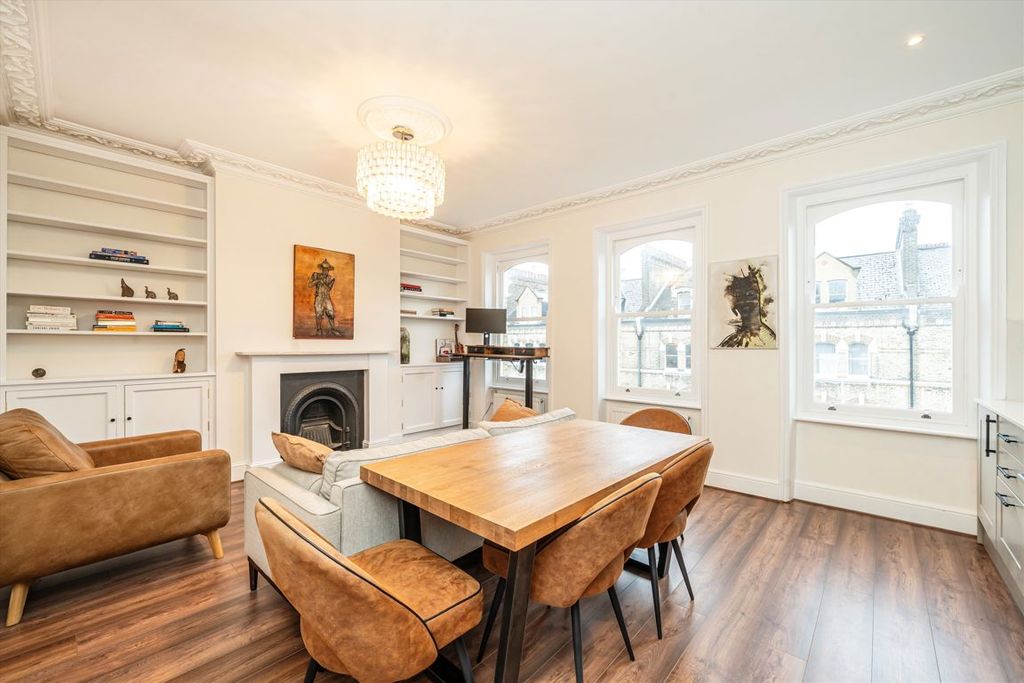 Property photo 2 of 5