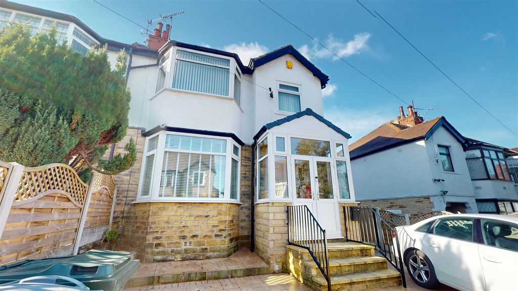 Property photo 1 of 20 External