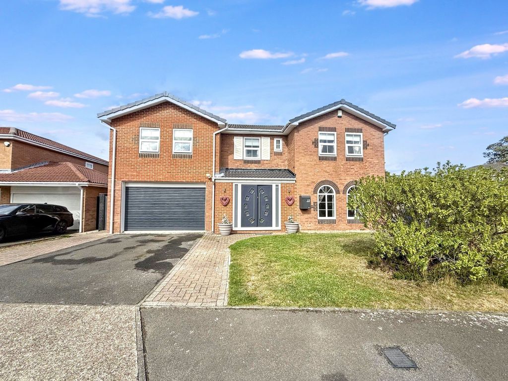 Property photo 1 of 24