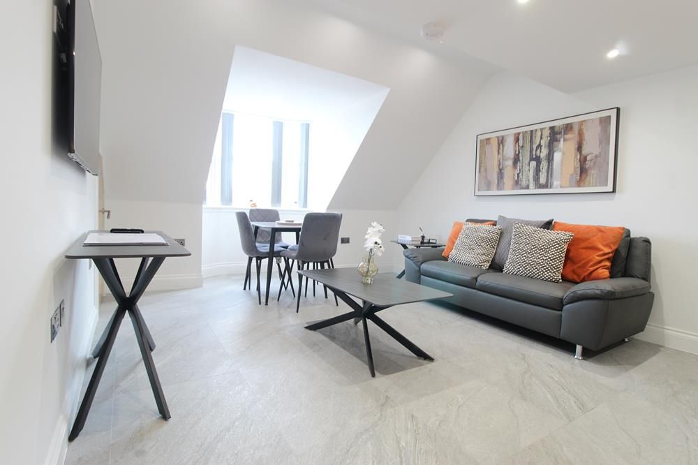 Property photo 1 of 10 Lounge 4