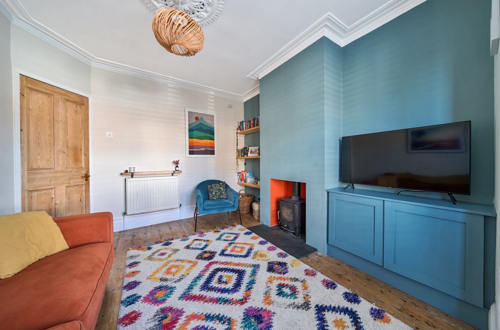 Property photo 3 of 13 1450954-51-69Eb9B...