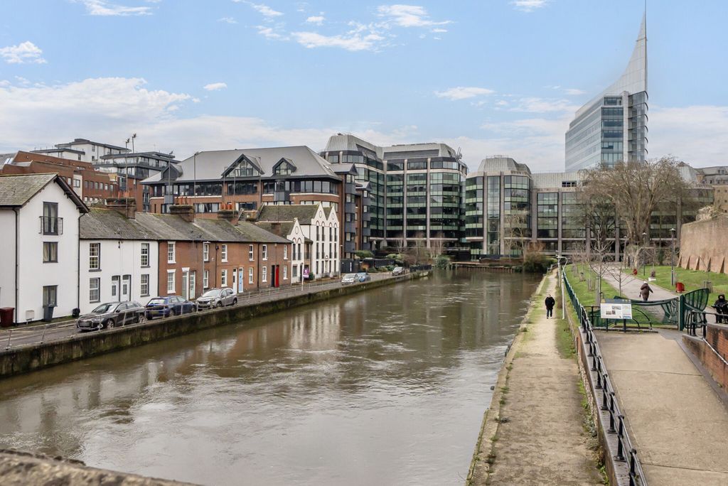 Property photo 1 of 25 1405597-25-697B5E...