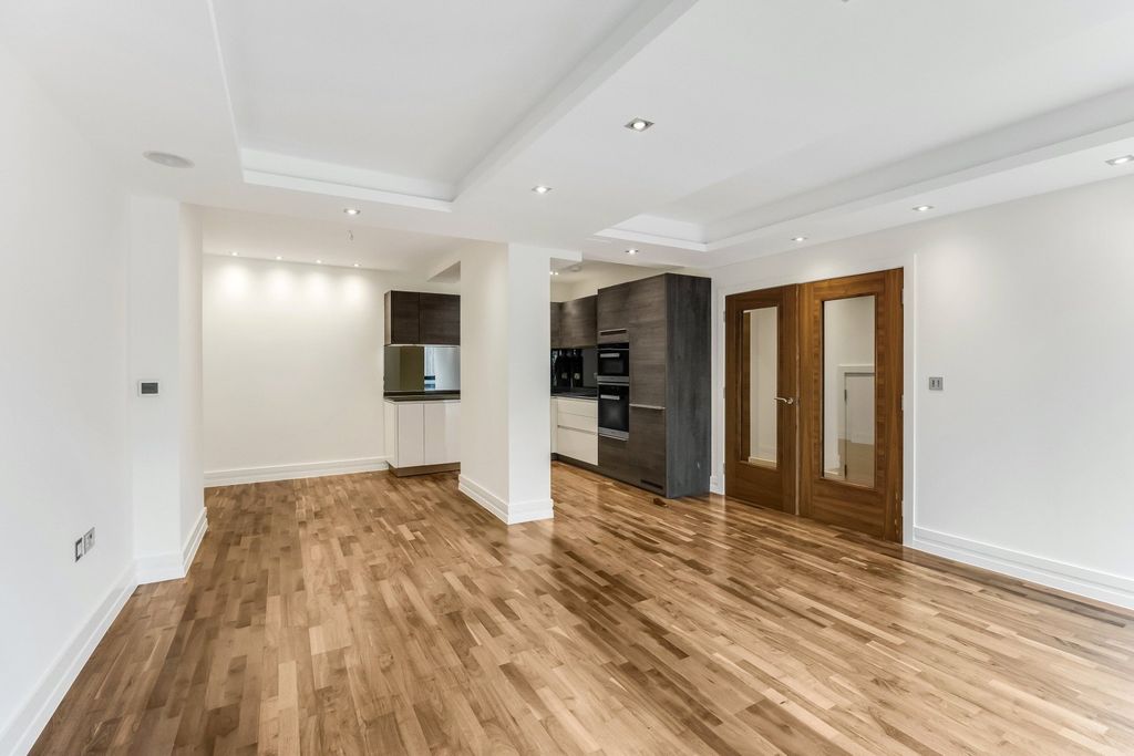 Property photo 1 of 13 Picture No. 05