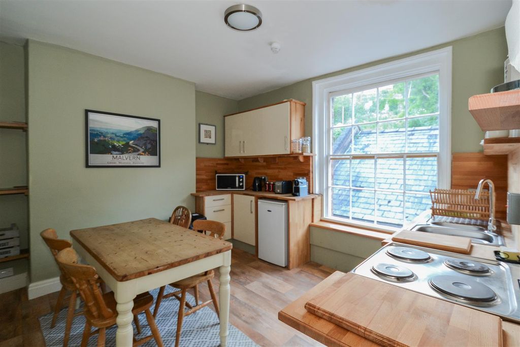 Property photo 3 of 9 External-13.Jpg