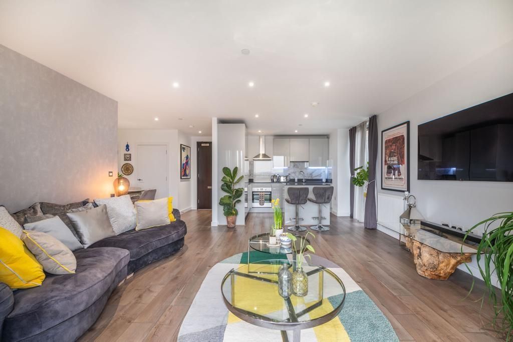 Property photo 1 of 8