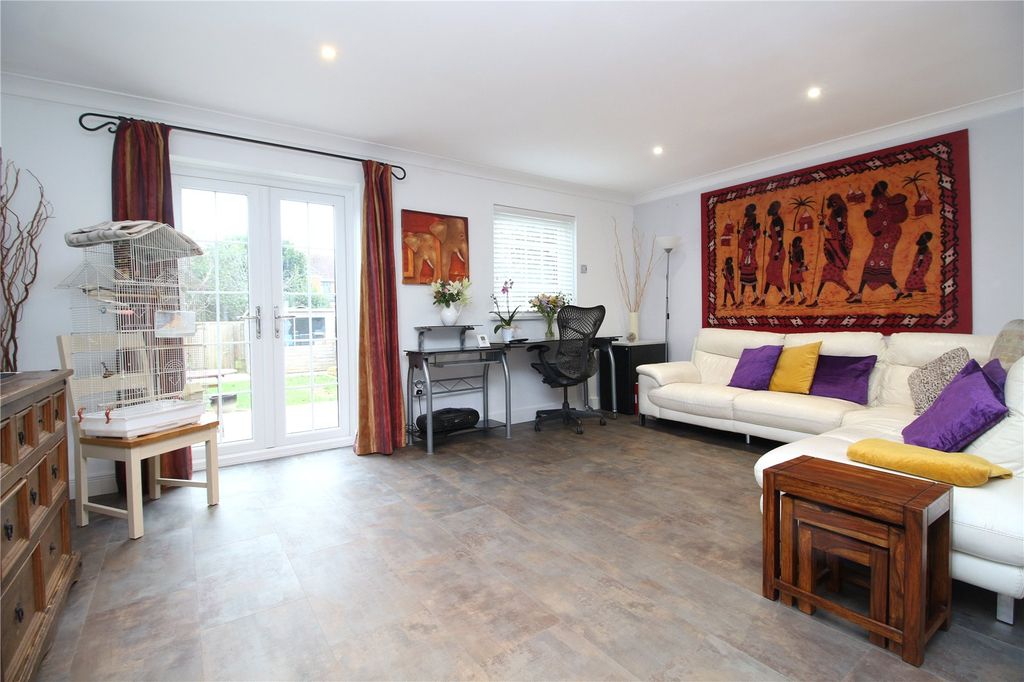 Property photo 2 of 12 Picture No. 03