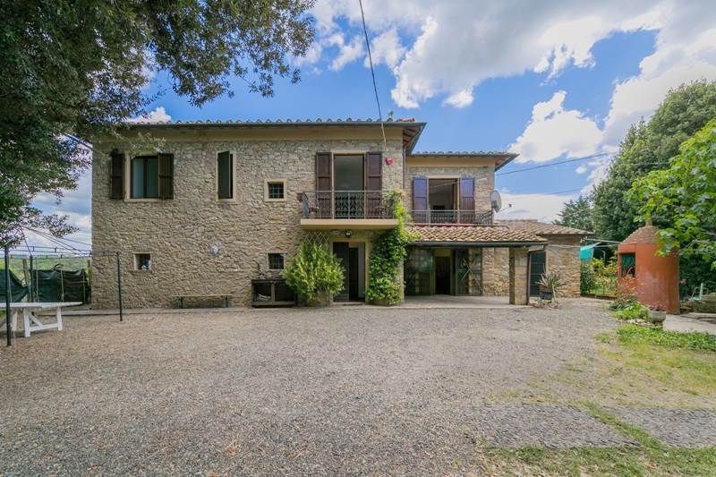 Property photo 2 of 30