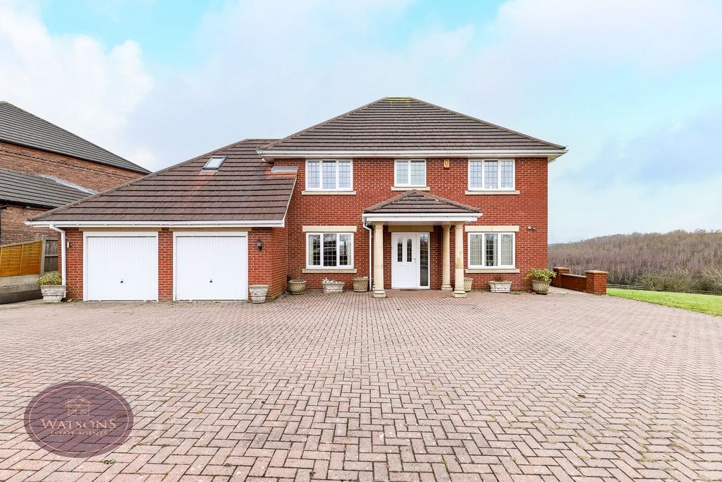 Property photo 1 of 41