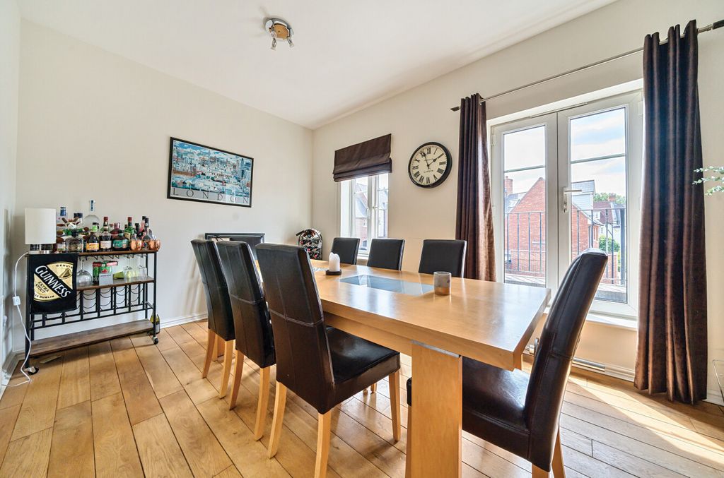 Property photo 3 of 27 Dining Room