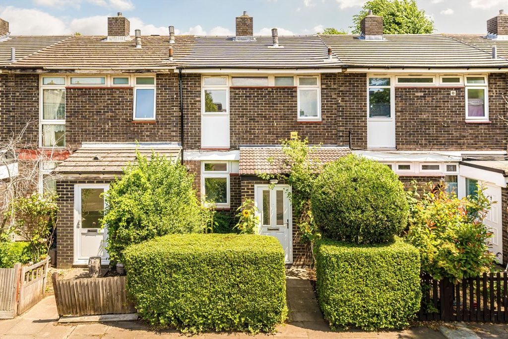 Property photo 2 of 10