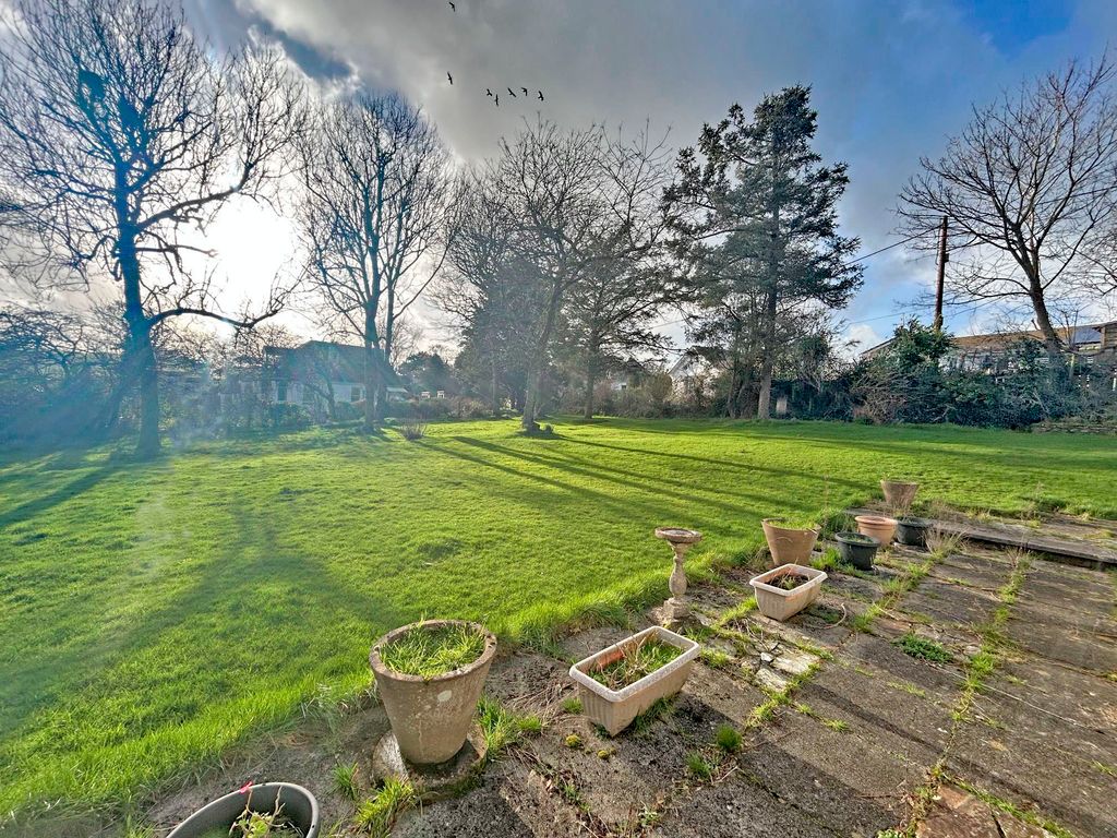 Property photo 3 of 14 Photo 3