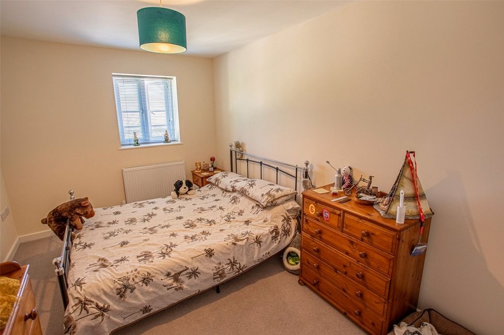Property photo 3 of 12 Picture No. 04