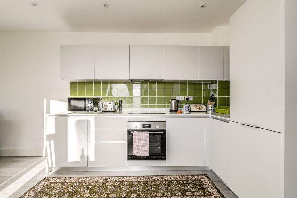 Property photo 3 of 16 Picture No. 29