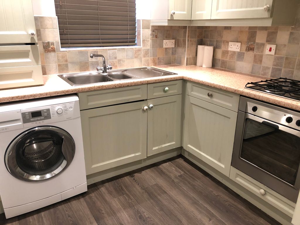 Property photo 2 of 6