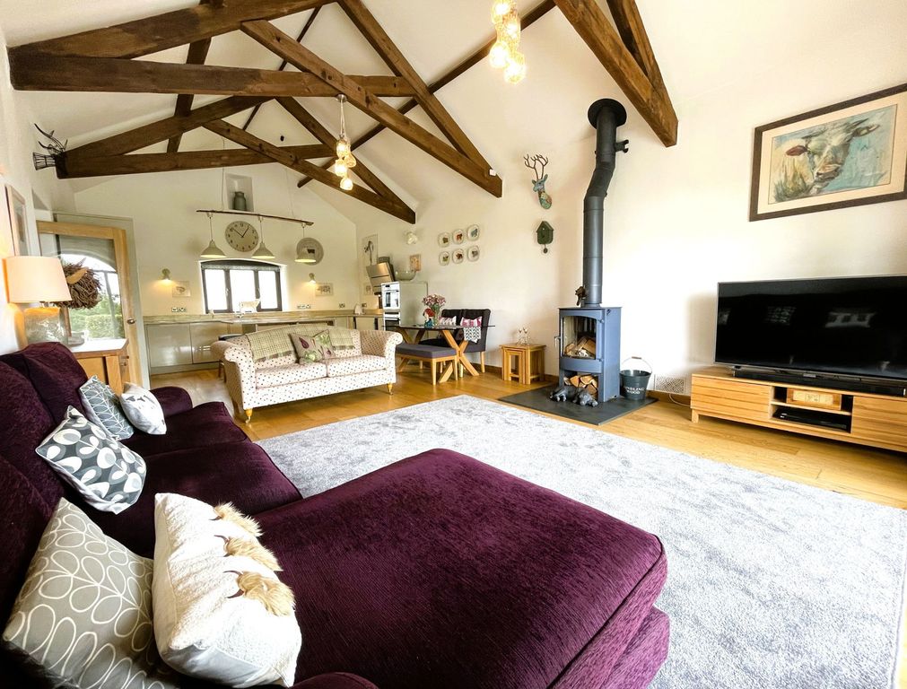 Property photo 3 of 36