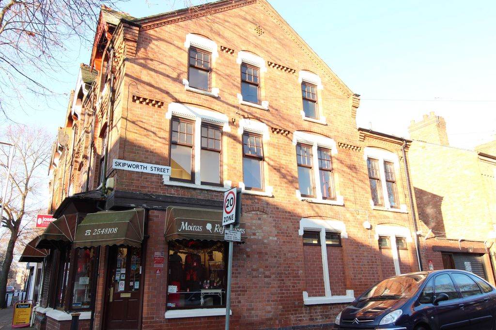 Property photo 1 of 5